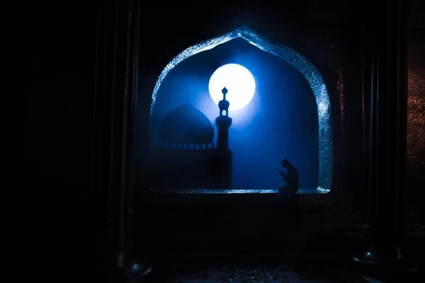 আত্মার জাগরণ আর শিক্ষার প্রাধান্য